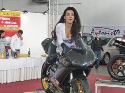 p1000371